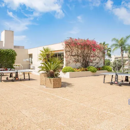 Flat With Hot Pool Apartment