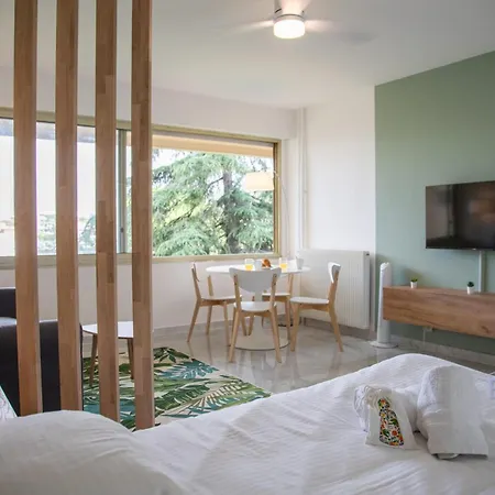 Apartman Flat With Hot Pool