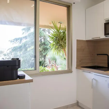 Apartment Flat With Hot Pool Juan-les-Pins